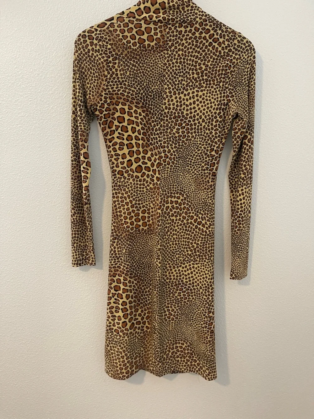 Norma Kamali Leopard-Print Long Sleeve Wrap Dress - Picture 7 of 7